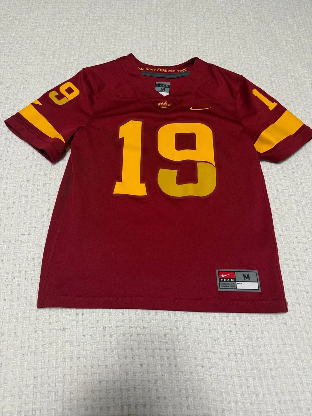 Nike Iowa State Cyclones football jersey, youth medium.  ❤️💛🏈